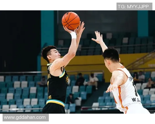 浙江东阳光与对手爆发激烈冲突，全队受罚处理